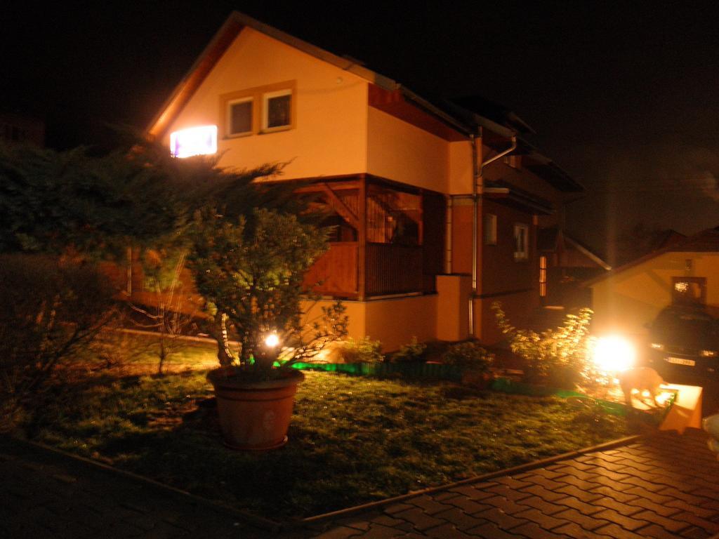 Penzion Ivana Valašské Meziříčí Buitenkant foto